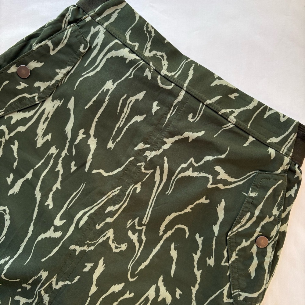 Athleta Vienna Cargo Skort Size 2